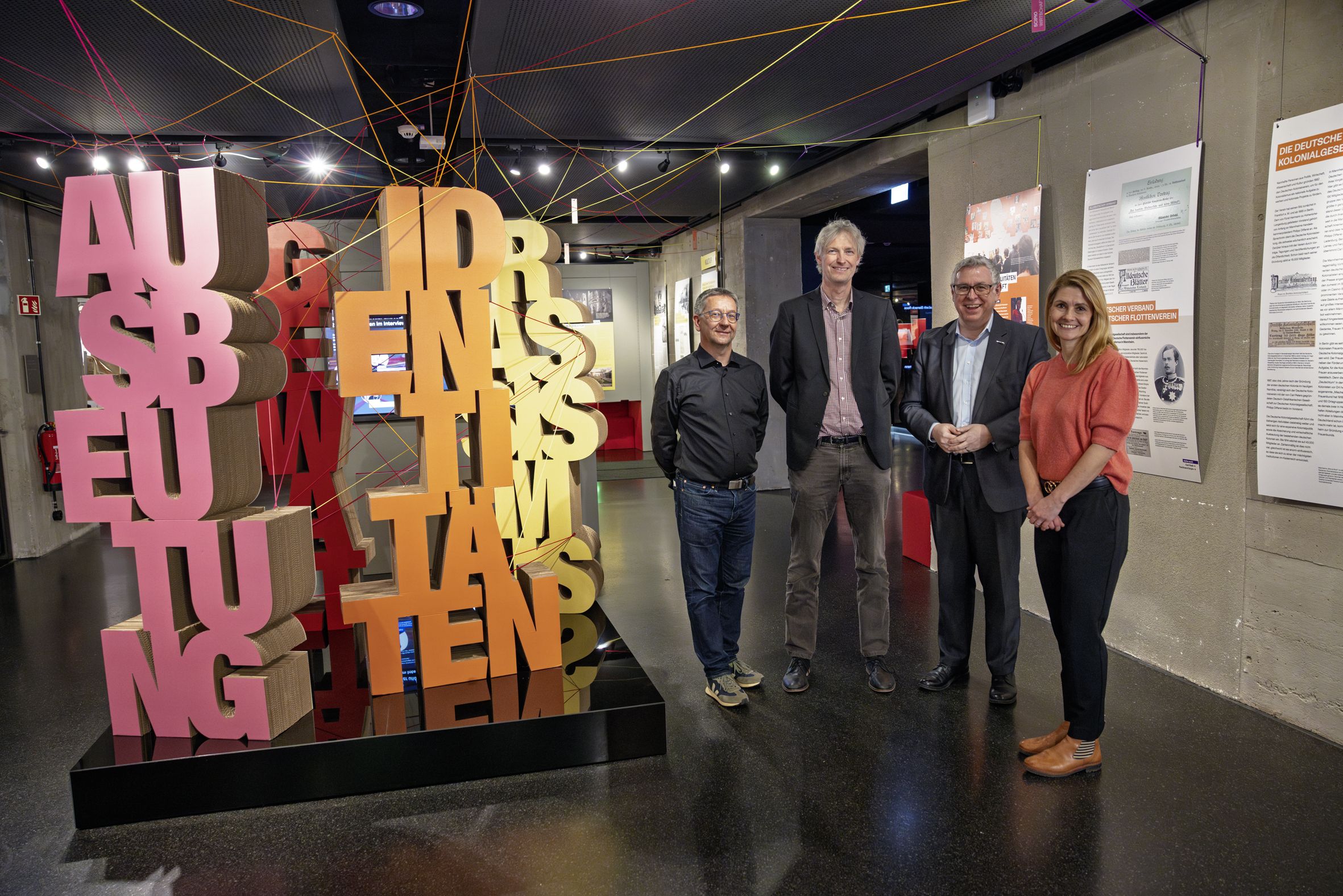 Kolonialismus-Sonderausstellung im MARCHIVUM